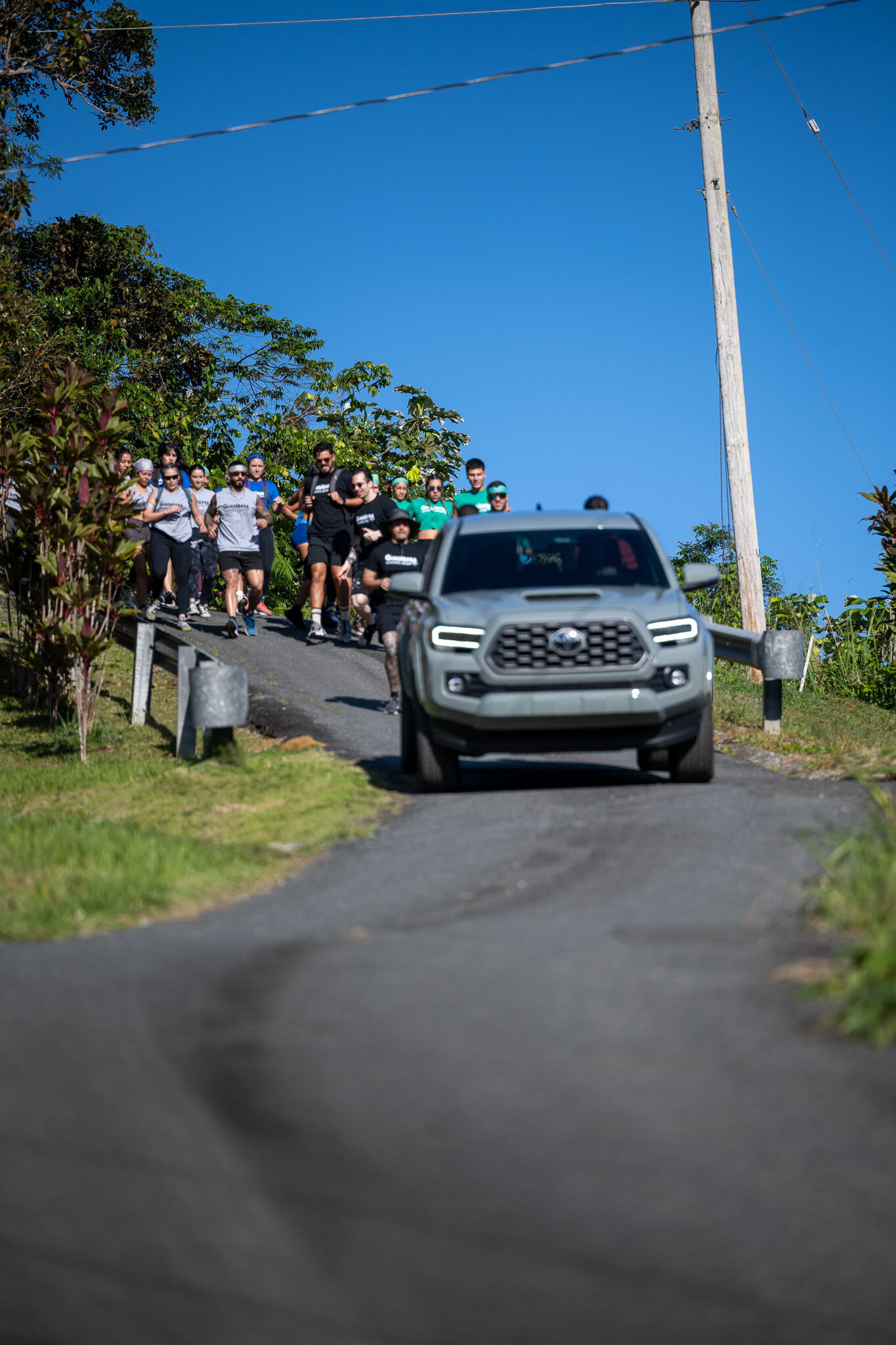 Outdoor group fitness run in Puerto Rico led by Guasábara Fitness