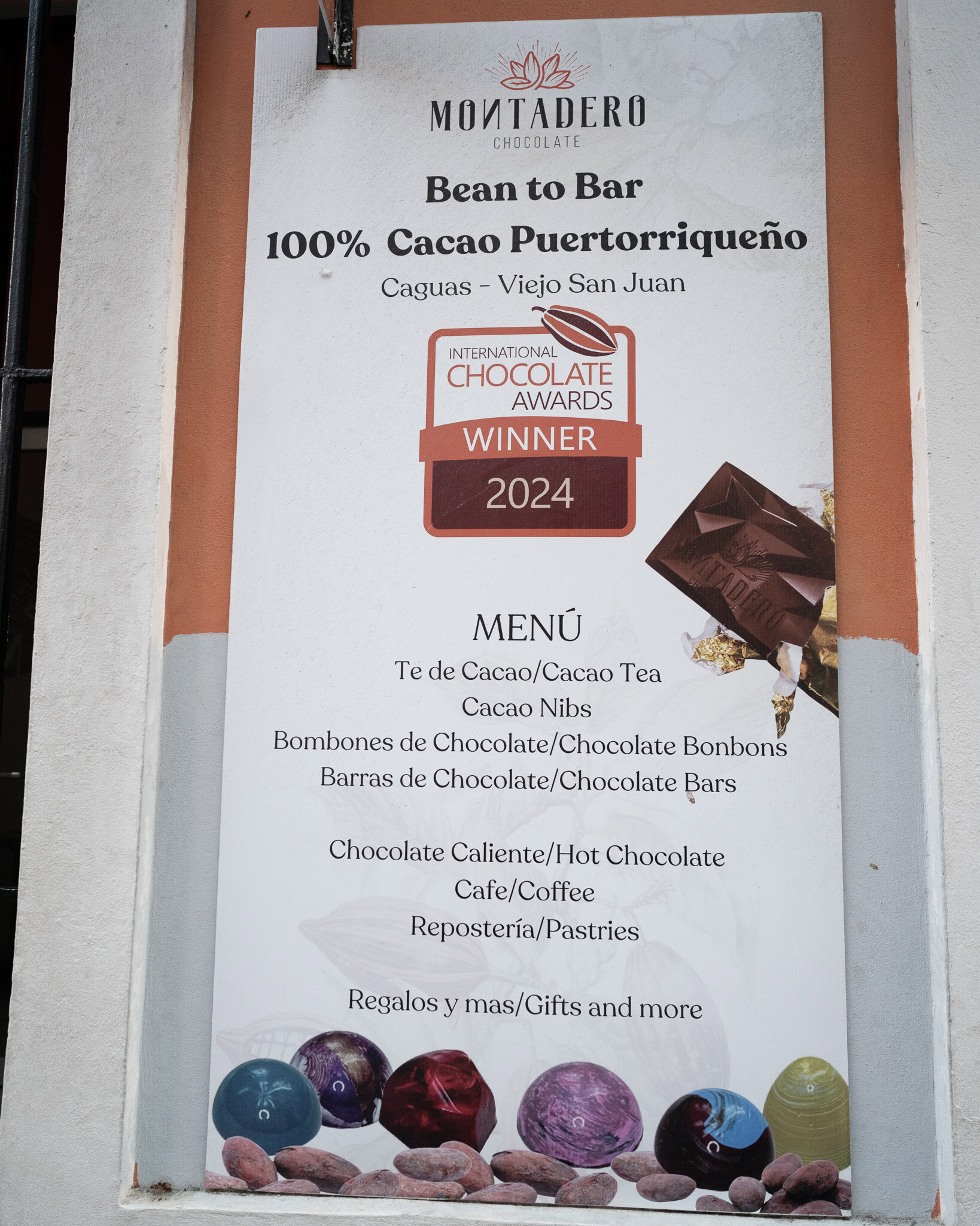 Montadero Chocolate award display featuring Puerto Rican cacao products in Old San Juan