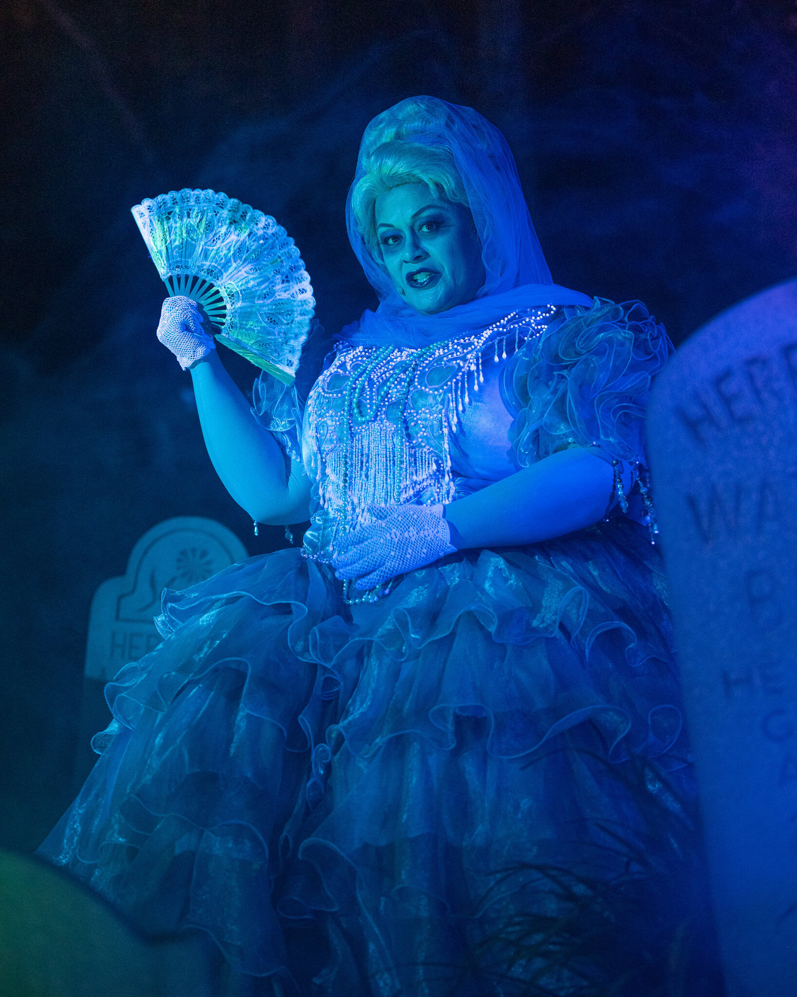 Madame Carlotta performing outside Haunted Mansion Haunted Mansion's Madame Carlotta Performance